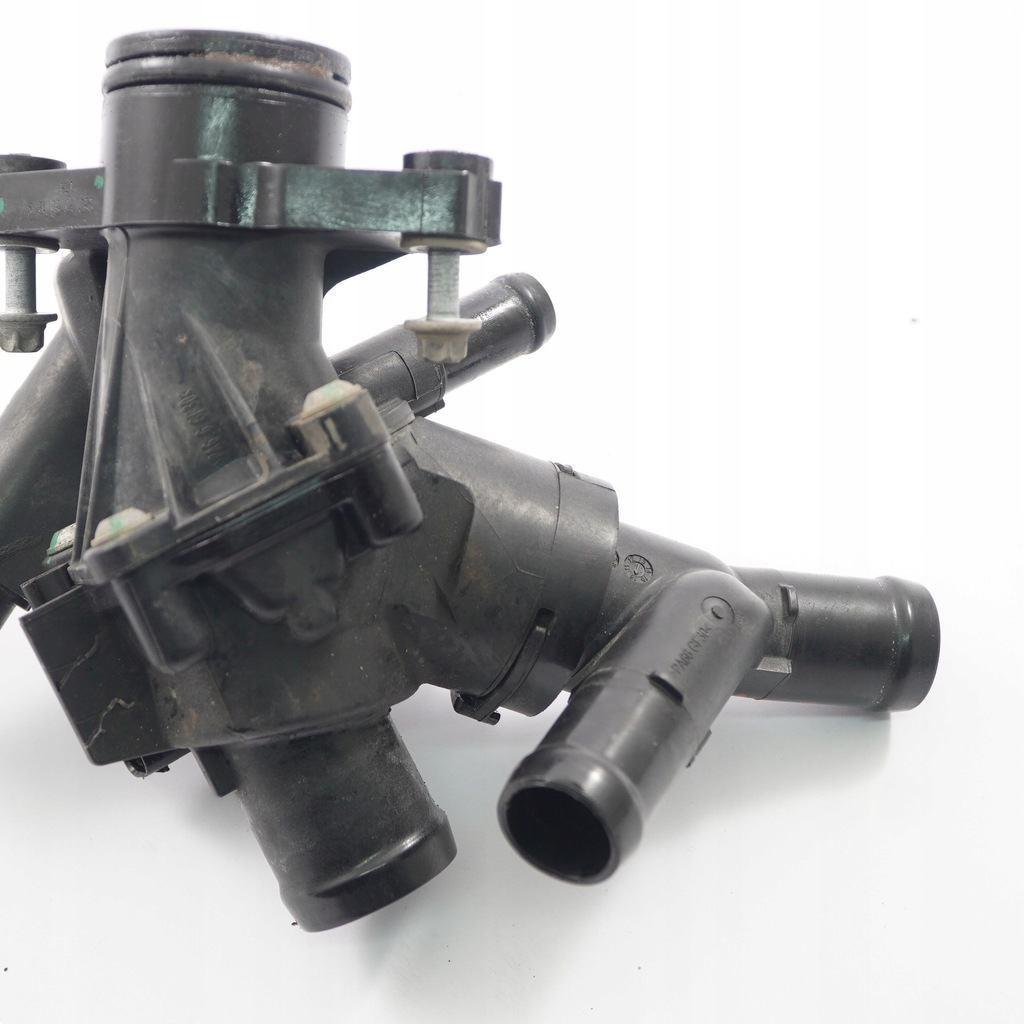 фото №11, Mercedes c117 w176 w246 m270 термостат корпус a2702000615