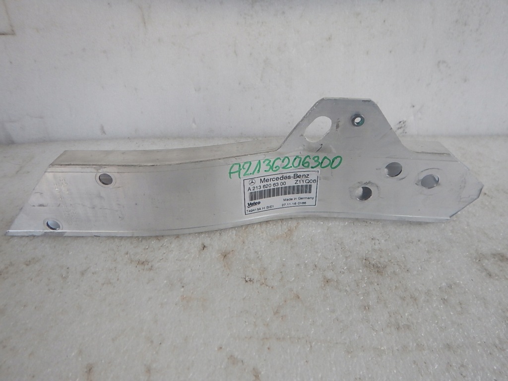 фото №1, Mercedes e 213 левый кронштейн поперечина a2136206300