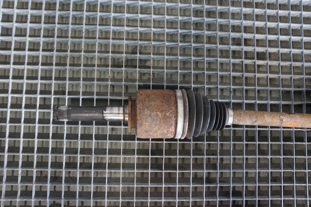 фото №5, Привідний вал ліва задня задня range rover sport l320 3.6