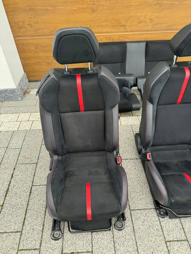 фото №7, Subaru brz ii 2 2022 toyota gr86 gr 86 сиденья заднее сиденье сиденье середина