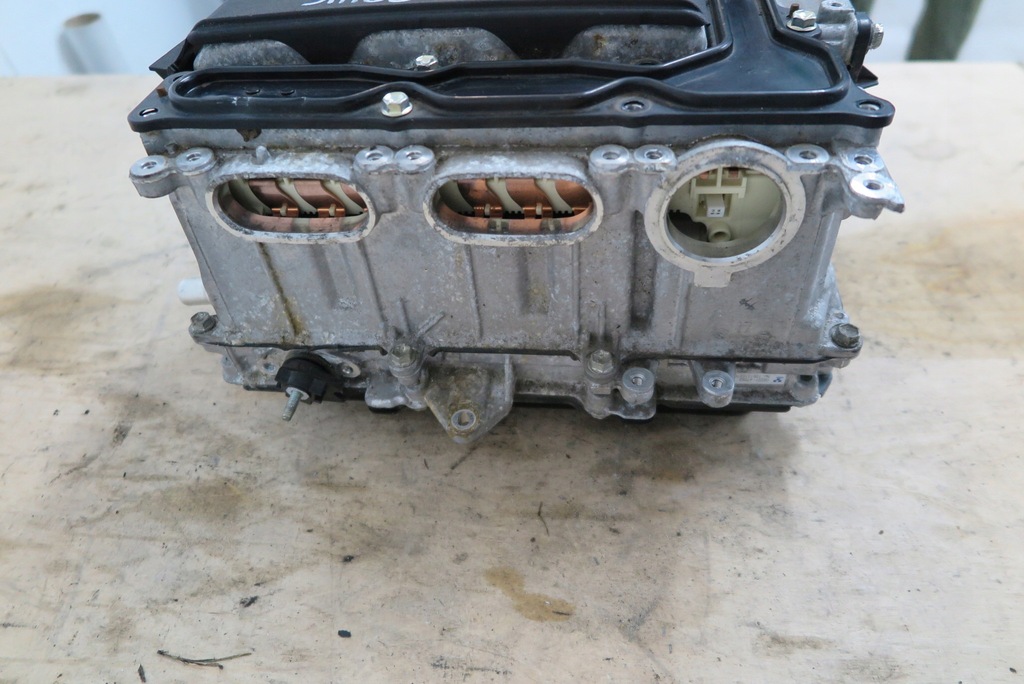 фото №4, Toyota prius plus + инвертор converter инвертор