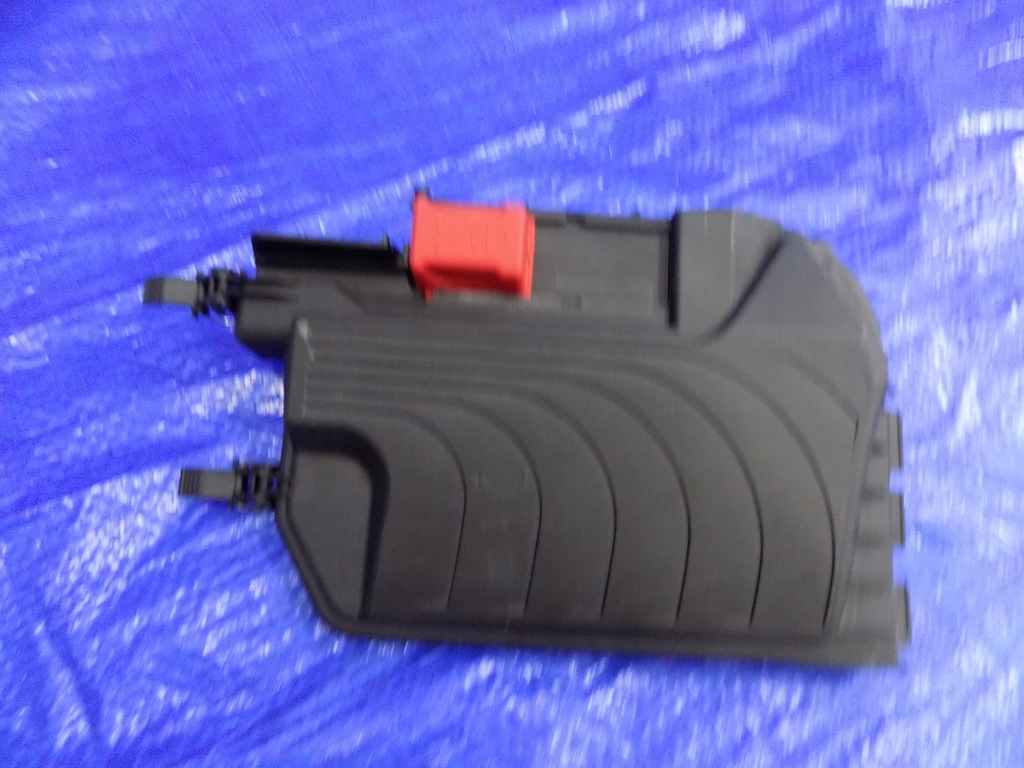 фото №1, Крышка предохранителей mercedes w176 2,2cdi