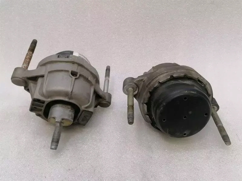 Набор крепления двигателя chevrolet corvette c7 23187451 набор крепления si в Украине