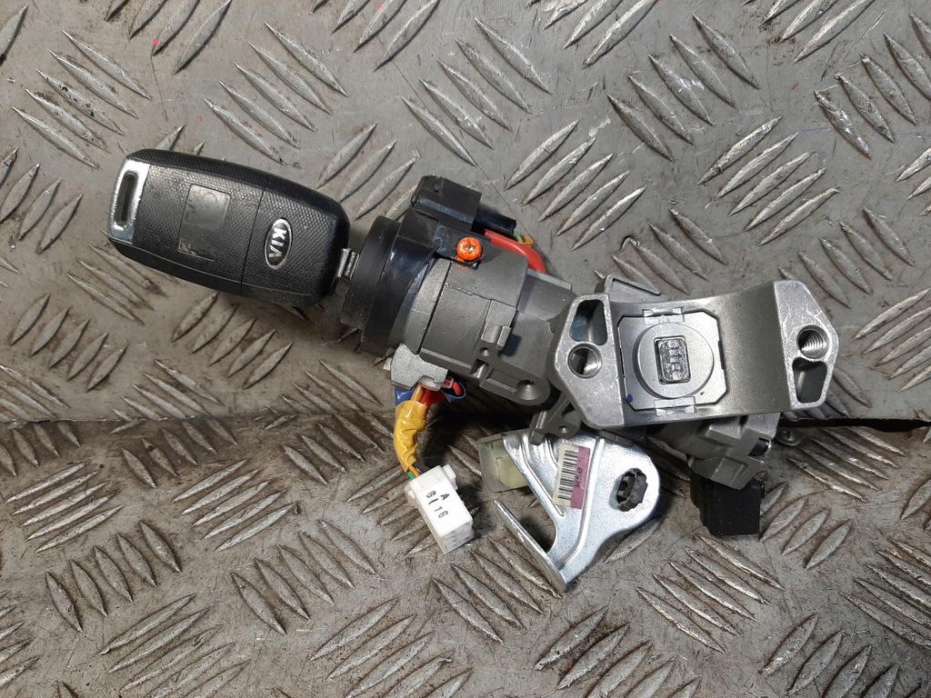 фото №16, Kia rio iii sedan 1.2 17r блок управления двигателя набор 39117-03011