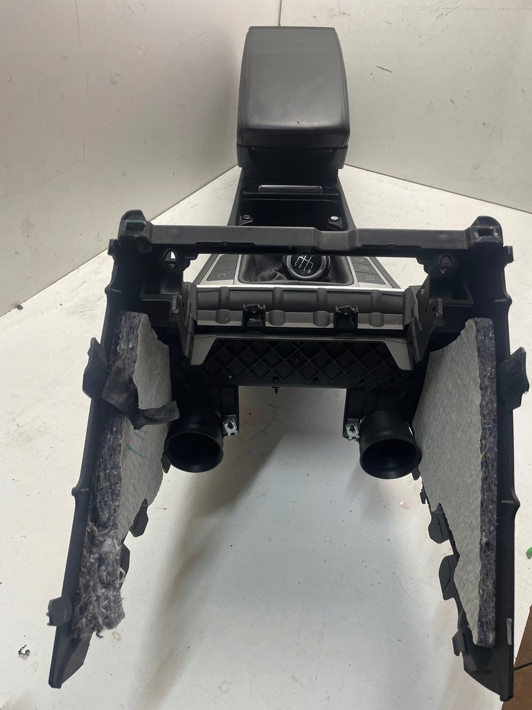 фото №7, Vw cc туннель подлокотник кожа оригинал