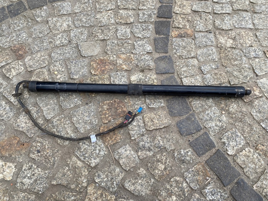 фото №8, Porsche panamera 970 привід кришки задня 97051257314 оригінал