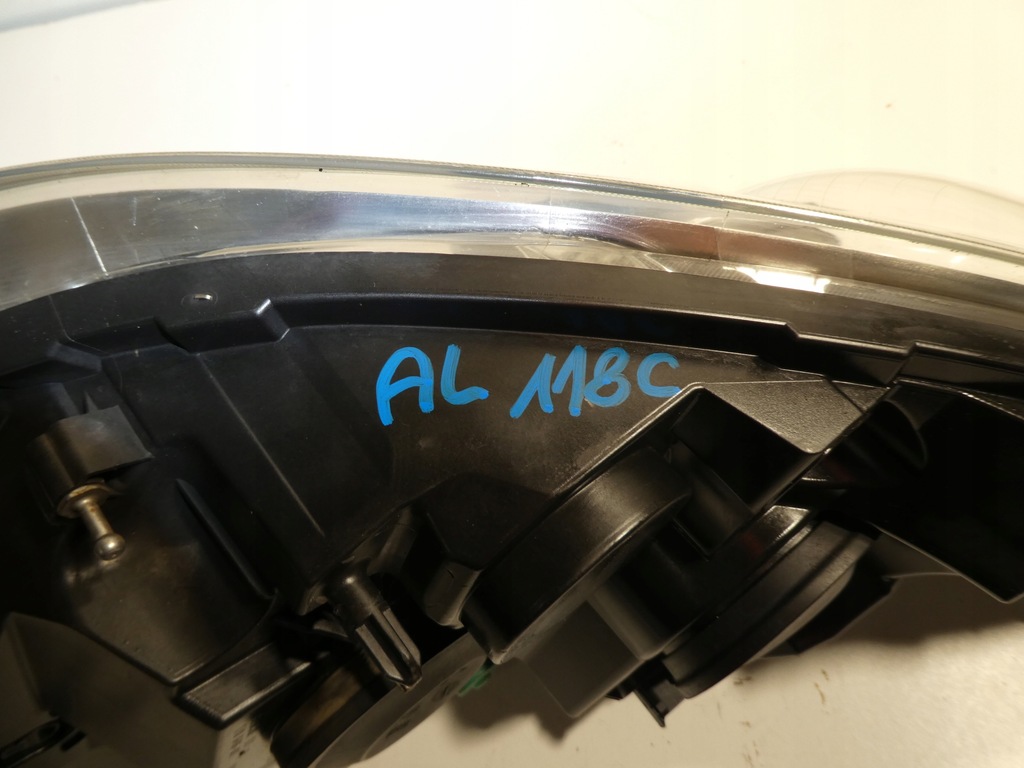 фото №10, Лампа ліва передня renault master iii 260605375r