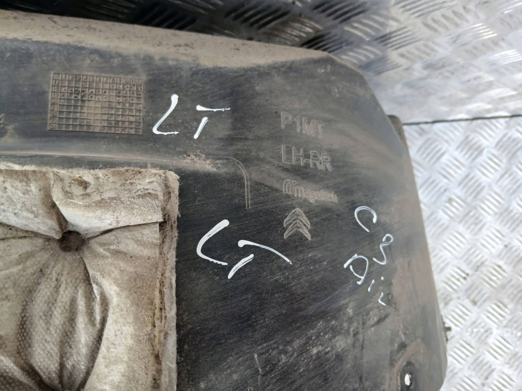 фото №6, Citroen c3 aircross подкрылок задние левый задняя 461002024 2019r