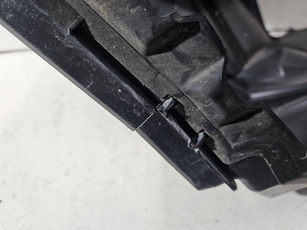 фото №5, Peugeot 308 t10 iii повітропровід повітря ловець 9836046580