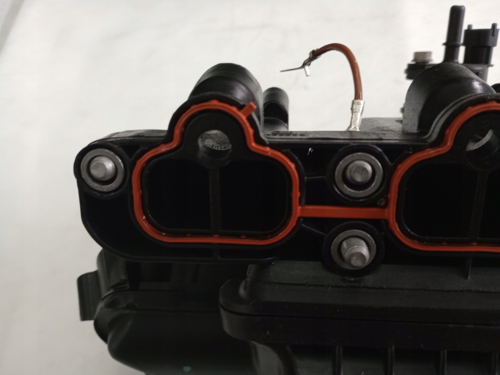 Opel ampera 1.4i hybrid 2014 колектор впускний  55568900 0261230282 europa Доставка