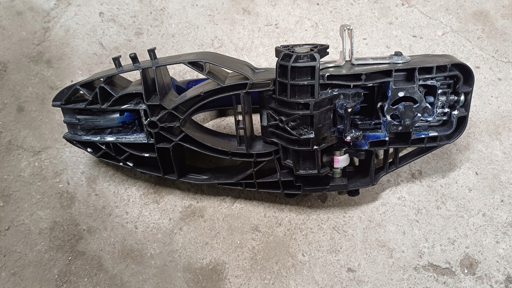 фото №2, Ford fiesta mk8 ручка дверь левая задняя задняя