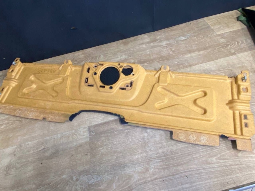 Защита полка задний  динамик mercedes sl r231 Цена