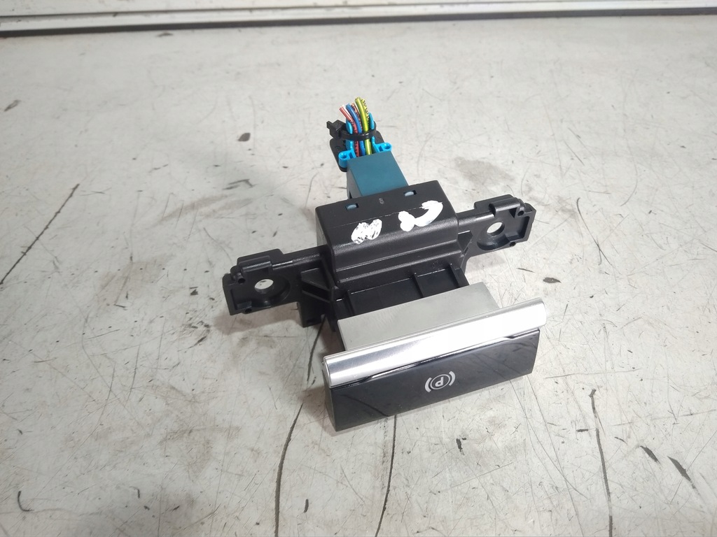 фото №1, Citroen c4 grand ii кнопка тормоза ручного