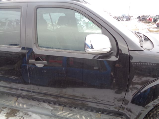 фото №1, Nissan navara d40 дверь правое передние перед