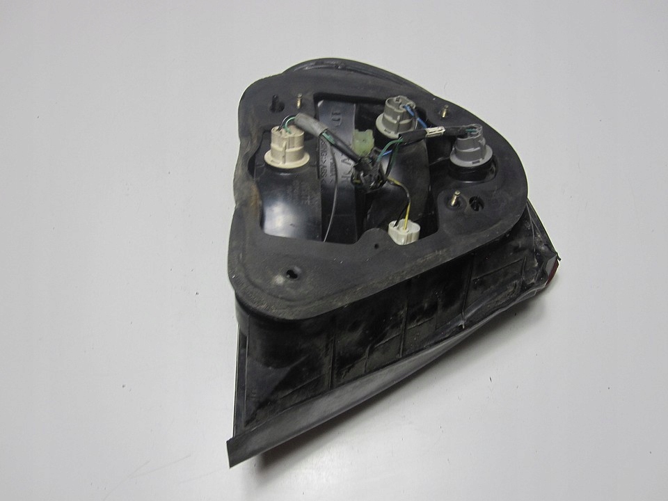 фото №11, Лампа задняя правая hyundai sonata iii 97r 228