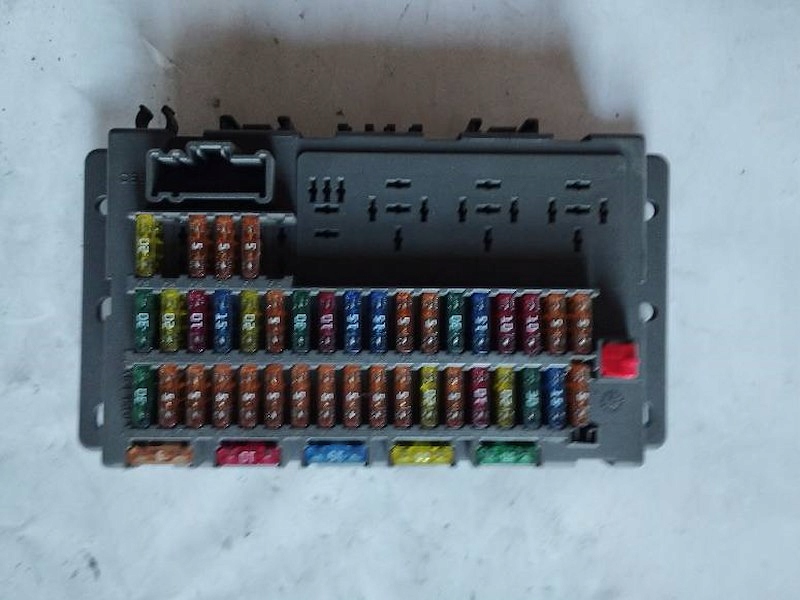 фото №4, Коробка запобіжників mini cooper