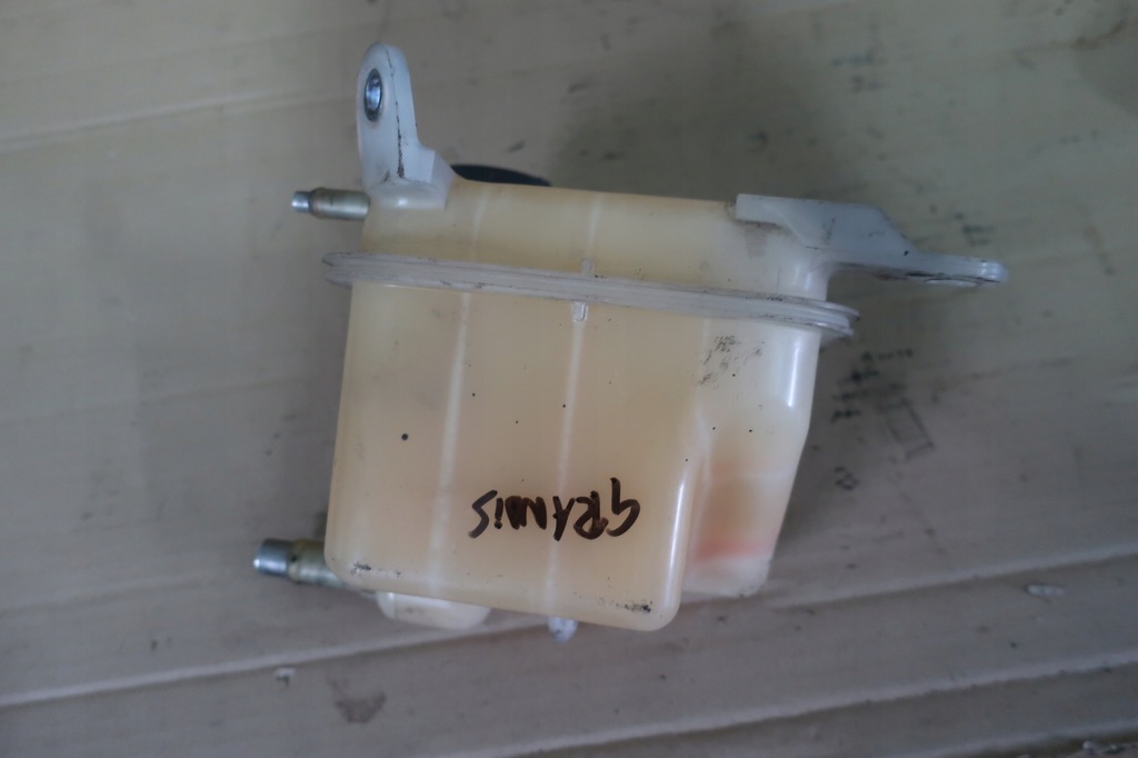 фото №1, Mitsubishi grandis 2.0 did труба бак бачок жидкость расширительный 03-