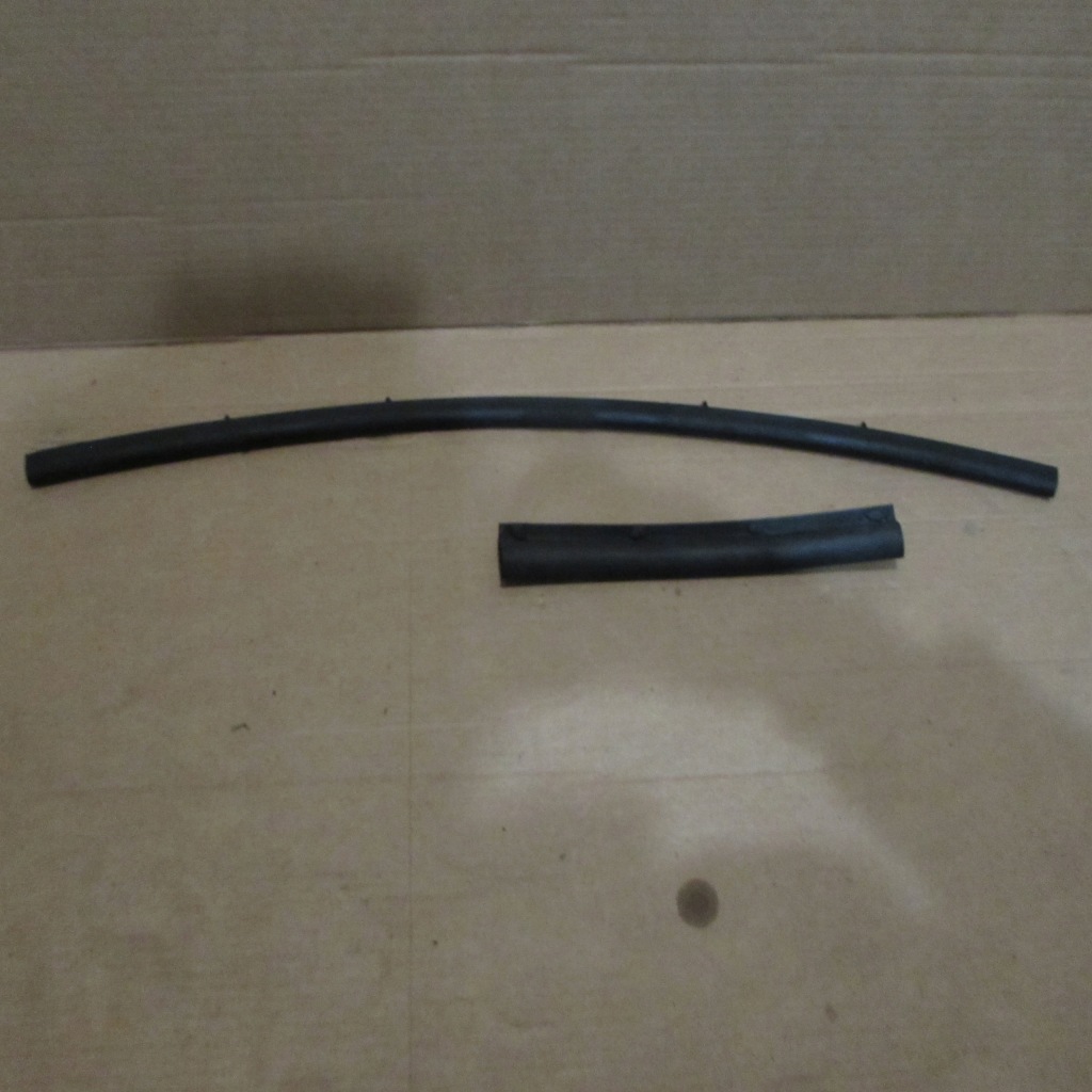 фото №1, Seat leon iii 5f0 прокладка капот 5f0823707a