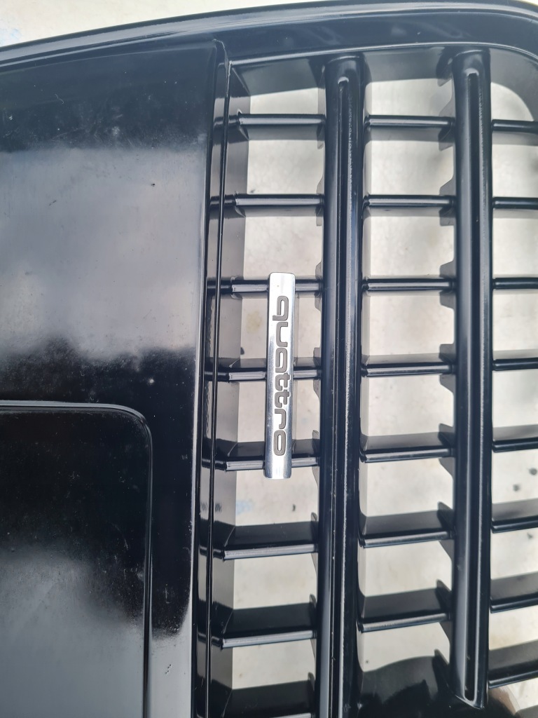 фото №8, Решітка радіатора zderzakagril audi q7 4l0 853 651 a