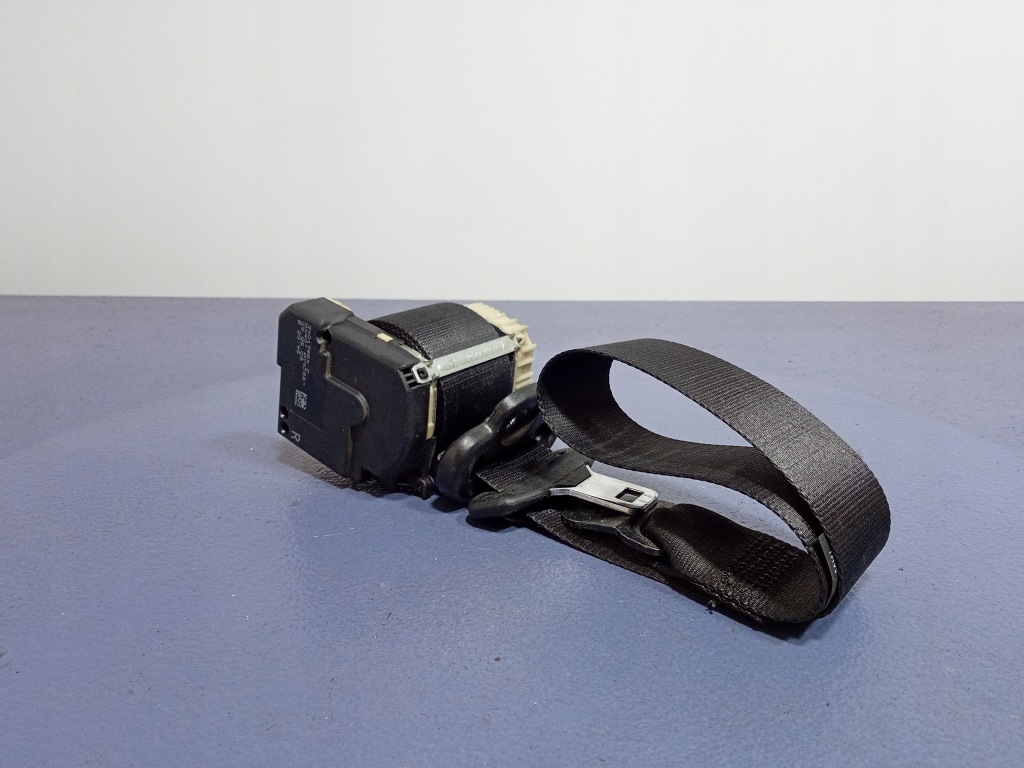 Купити Ford focus mk2 ремінь безпеки правий перед 4m51-a61294-al