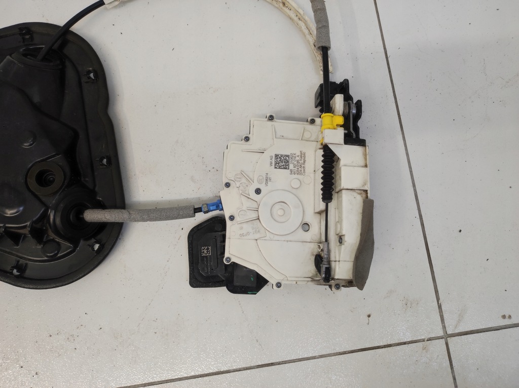 фото №8, Замок двері доводчик правий перед audi rs6 c8