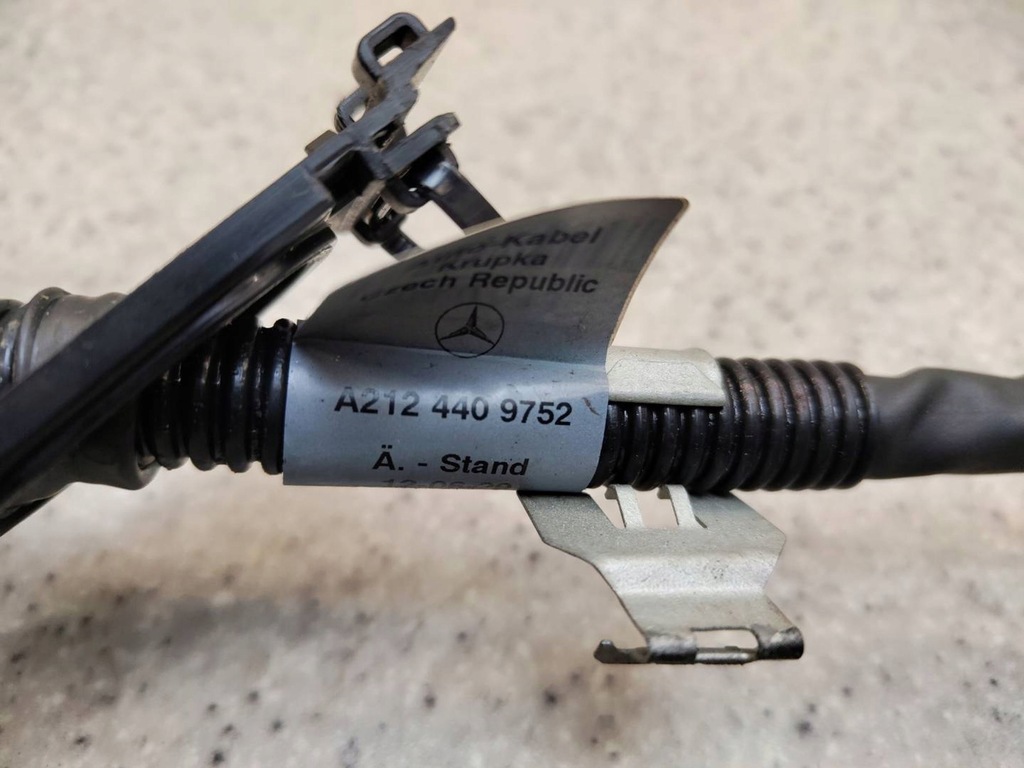 фото №5, Клемма пиротехническая плюсовая - mercedes c218 w218 cls w212 - a2124409752