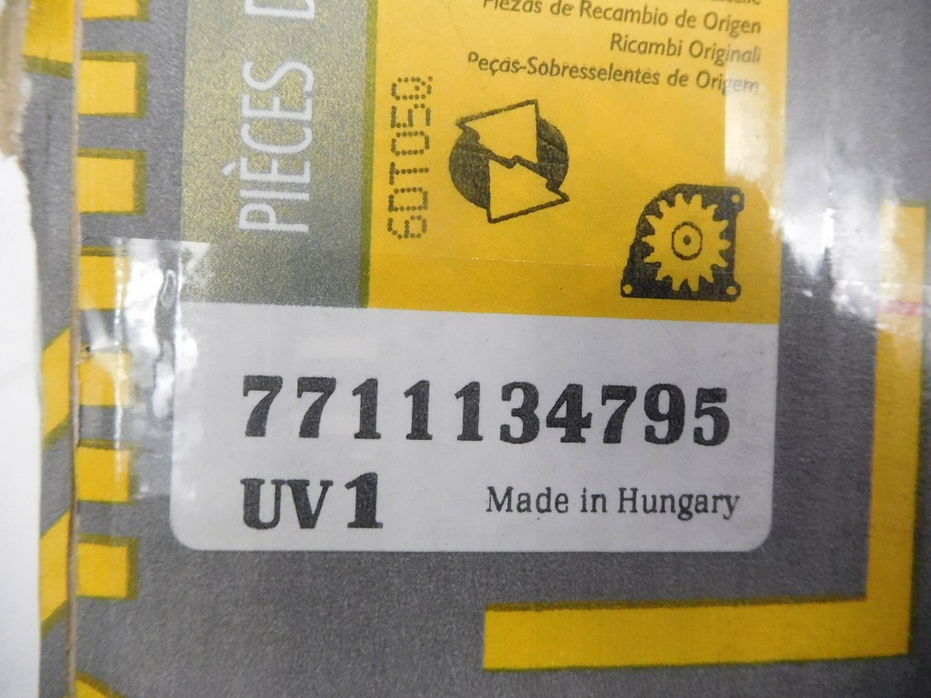 Генератор renault clio 2 1.2 оригинальный номер 7711134795 Киев