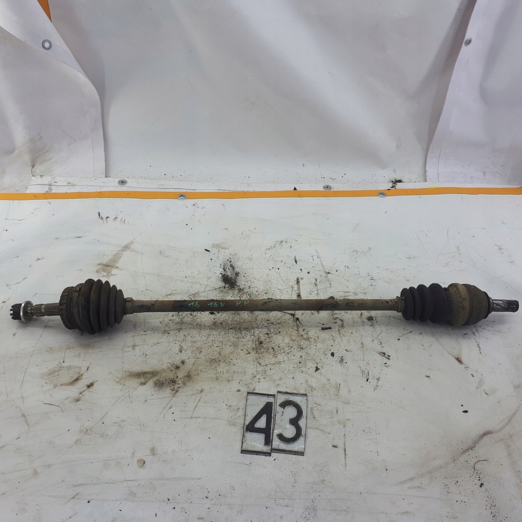 Купити Opel vectra b 1.6 16v привідний вал правий перед