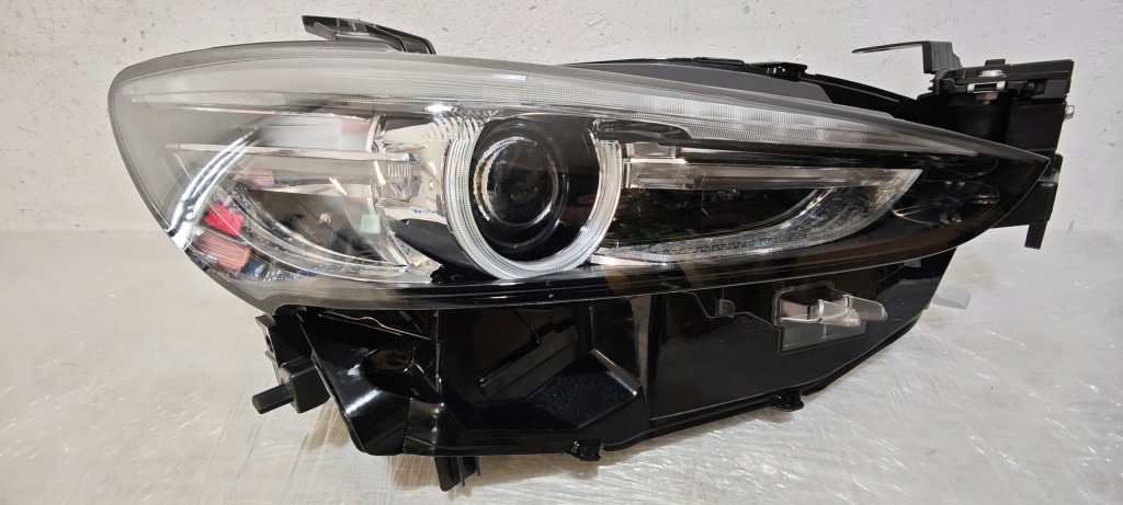 Купить Фара правая  перед mazda vi gj full led