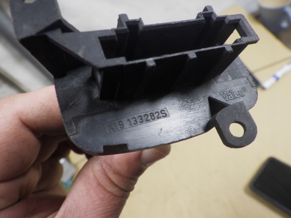 фото №4, Резистор вентилятор резистор vito w638