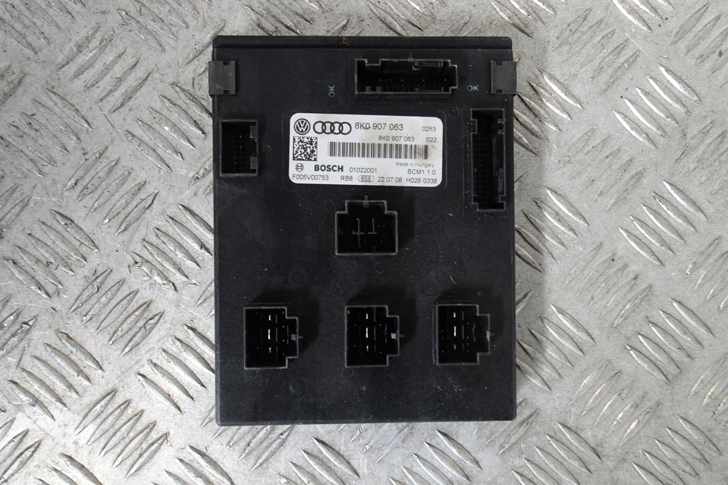 фото №1, Audi a4 b8 - модуль комфорта 8k0907063