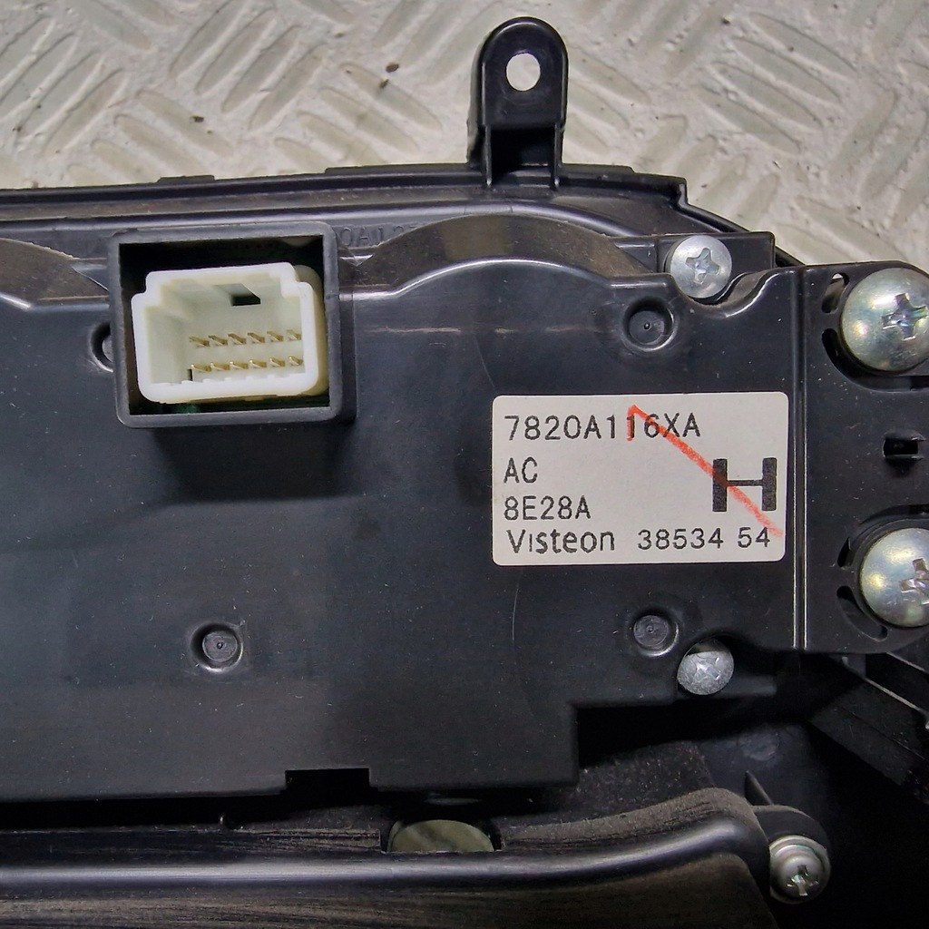 фото №6, Панель кондиционера полка mitsubishi lancer viii x