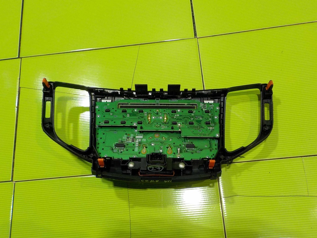 фото №4, Honda accord viii 08r панель радио