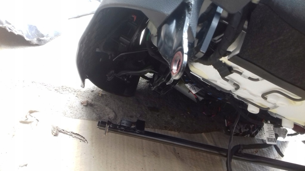 фото №16, Сиденья заднее сиденье vw tiguan ii lift r-line комплект