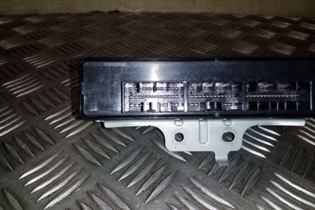 Інше модулі subaru outback br 88281ag040 2.5l бензиновий 123kw 2006 Зі Шроту