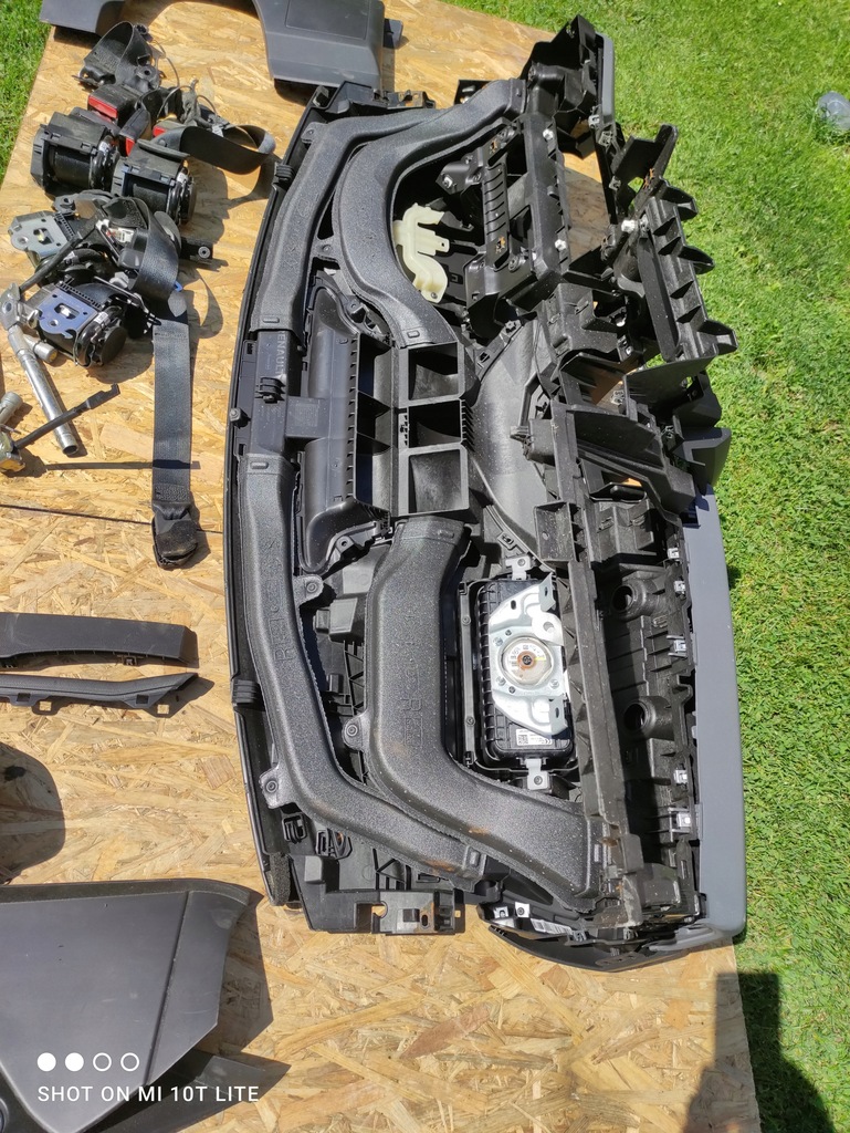 фото №7, Renault clio v приборная панель консоль подушка безопасности подушки безопасности ремни