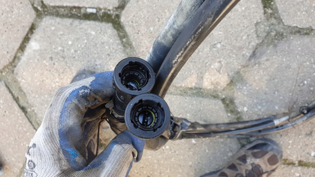 фото №2, Actros mp4 шланг дроти корпус фільтра пального