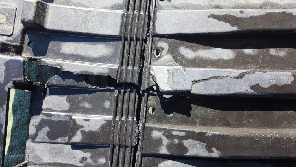 фото №10, Audi a8 d4 захист плита pod бампер 4h0807611b