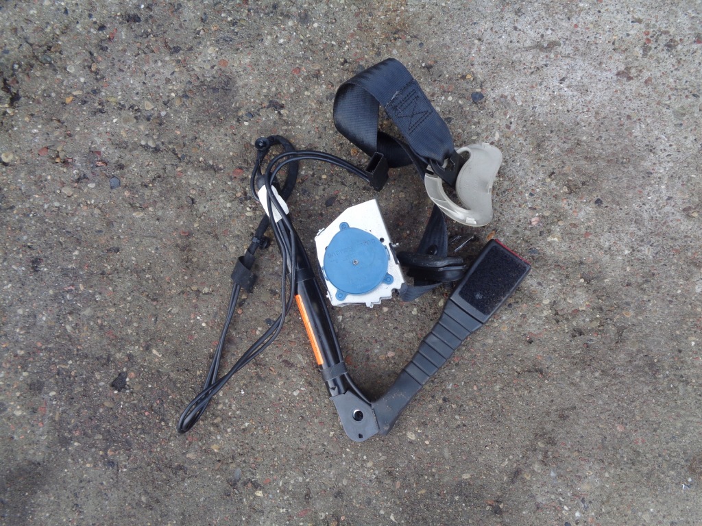 фото №16, Панель приладів консоль панель приладів подушки безпеки ремені alfa romeo brera spider 159 czarna