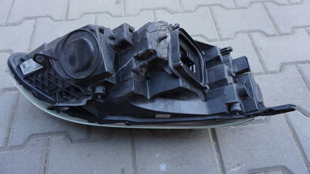 Volvo v40 cc - передня ліва фара mid led перед Ціна