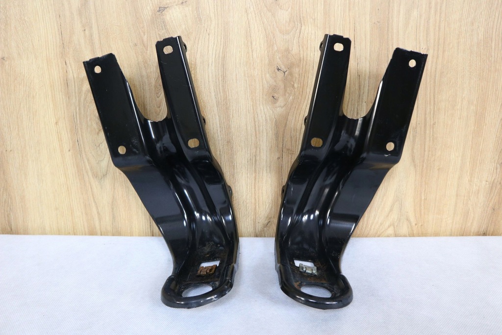 фото №1, Mercedes slk r172 кронштейн крепления кронштейн радиатор комплект a1726260431