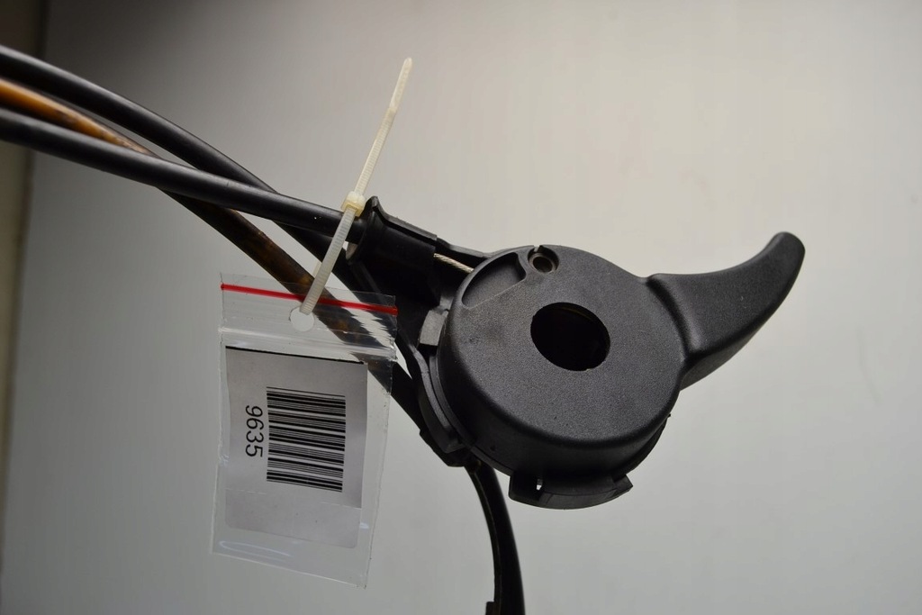 фото №2, Mercedes r129 sl ручка открывания капот + трос