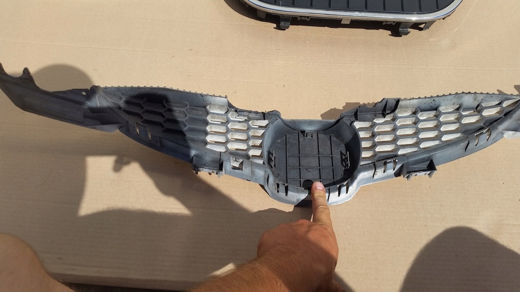 фото №3, Решітка радіатора решітка радіатора перед mazda 2 ii d65150711