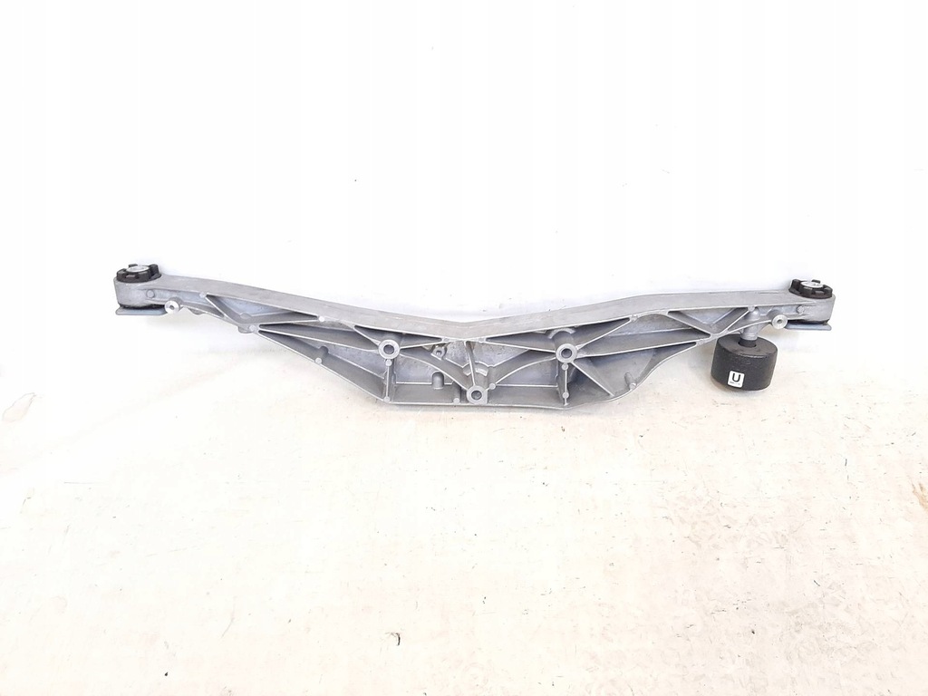 фото №1, Балка опора мост 6852896 mini f60 countryman