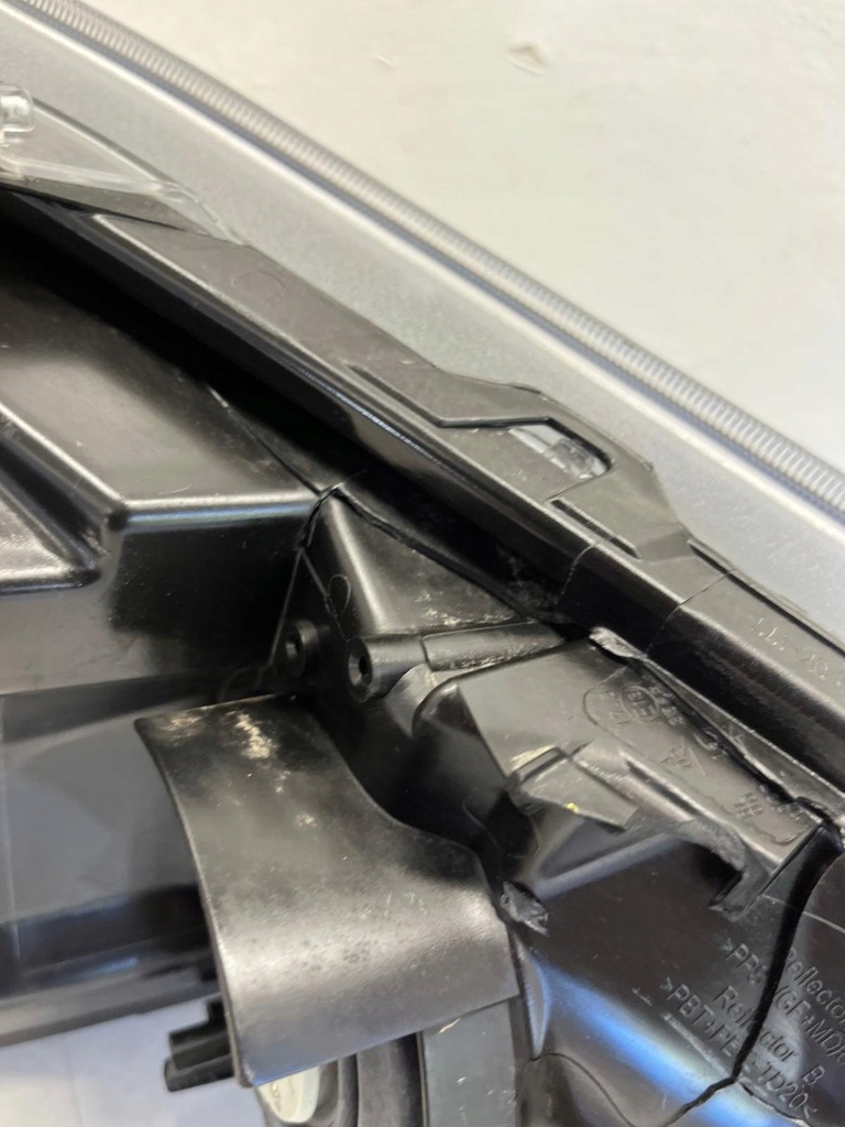 фото №9, Toyota hilux viii lift 20- лампа ліва перед звичайна eu