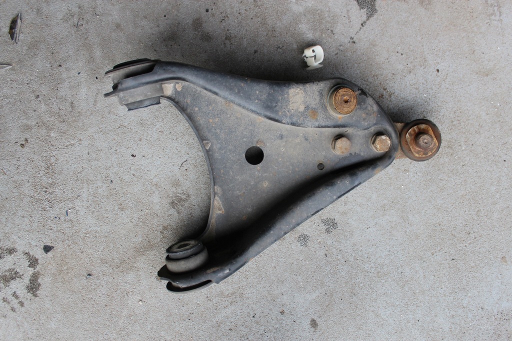 фото №1, Renault twingo ii рычаг левый перед