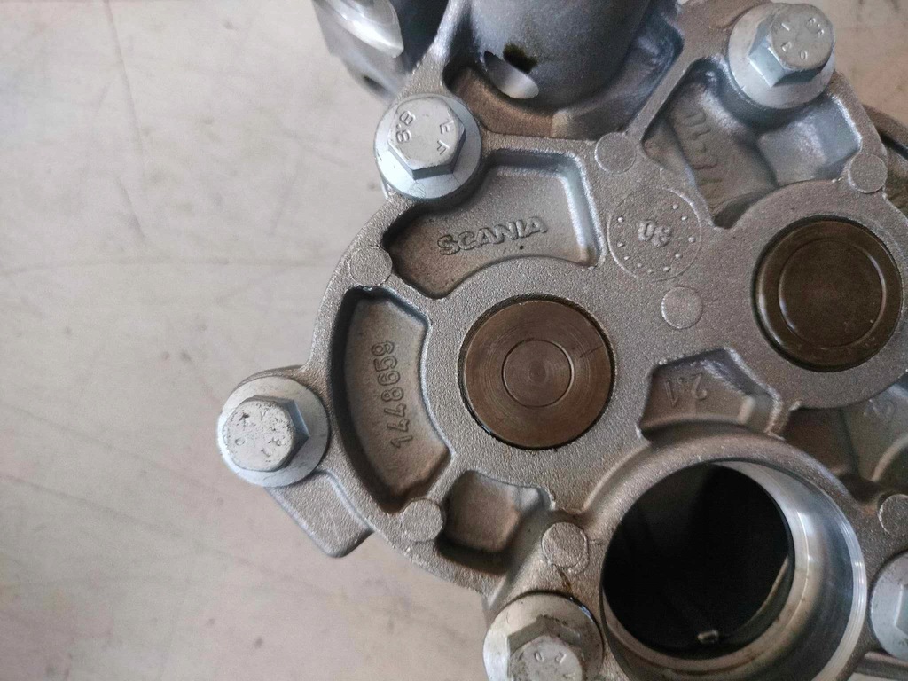 фото №4, Насос оливи scania r euro 4