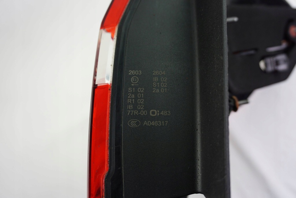 фото №9, Лампа задня ліва mercedes w212 a2128201164l