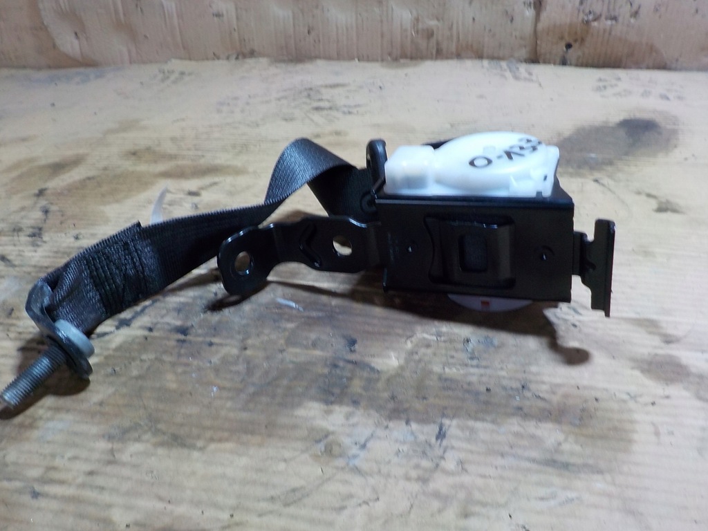 фото №2, Insignia pas безопасности правый задняя