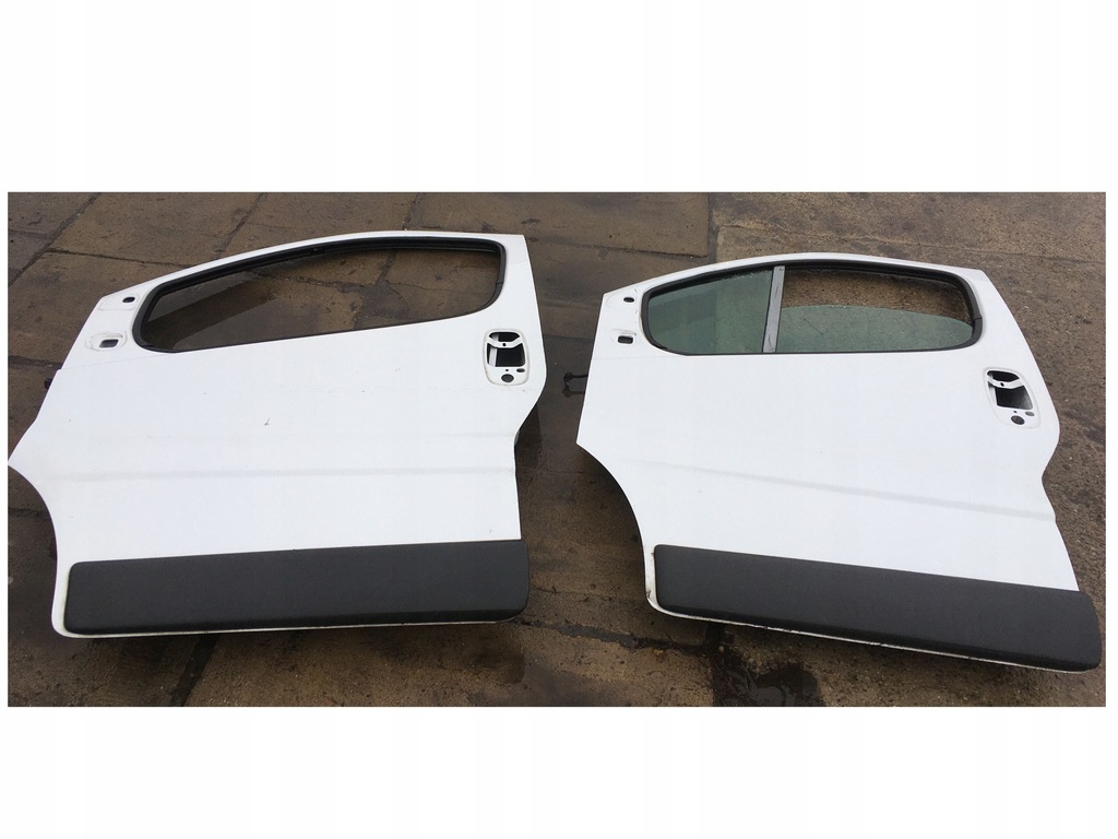 фото №1, Дверь левый перед trafic vivaro